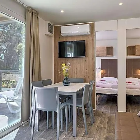 Mobile Homes Santa Marina, Lanterna فندق