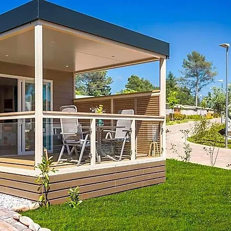 Mobile Homes Santa Marina, Lanterna 5* بوريتش