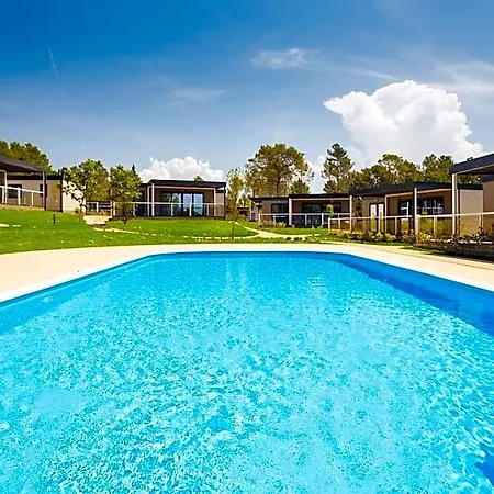 Mobile Homes Santa Marina, Lanterna بوريتش